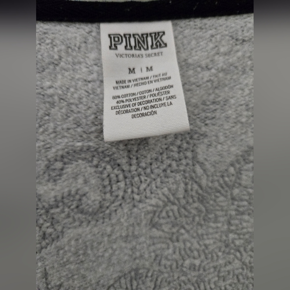 VS Pink  LA  Destination Hoodie.  (LIMITED EDITION) - Picture 7 of 7